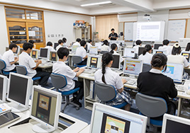 写真：PC教室