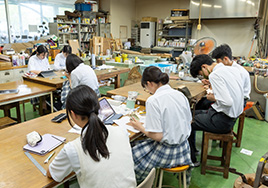 写真：金工室