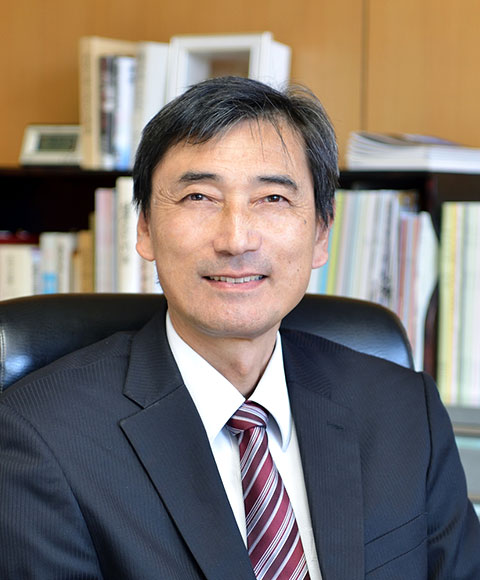 松本第一高等学校 校長 塩野 英雄