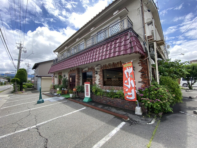 焼肉飯店　こぶた